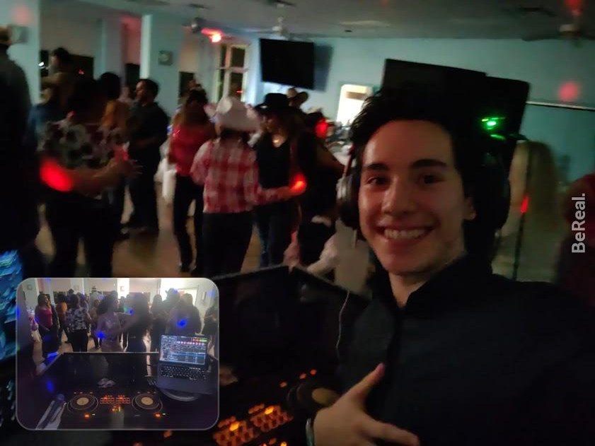DJRinzler DJing at an indoor party